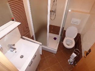 Bild från Studio with Sea view for 23 people by the Water, Hotell i Kroatien